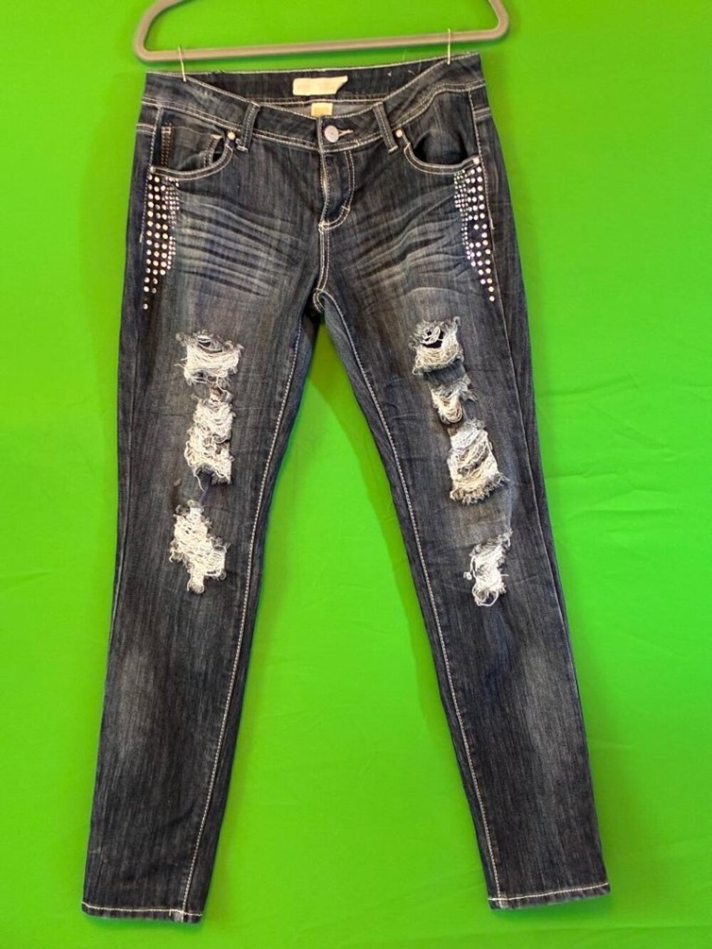 ALMOST FAMOUS Jeans sz 11 Jrs Distressed RHINESTONES Pockets Low Rise ROCKABILLY